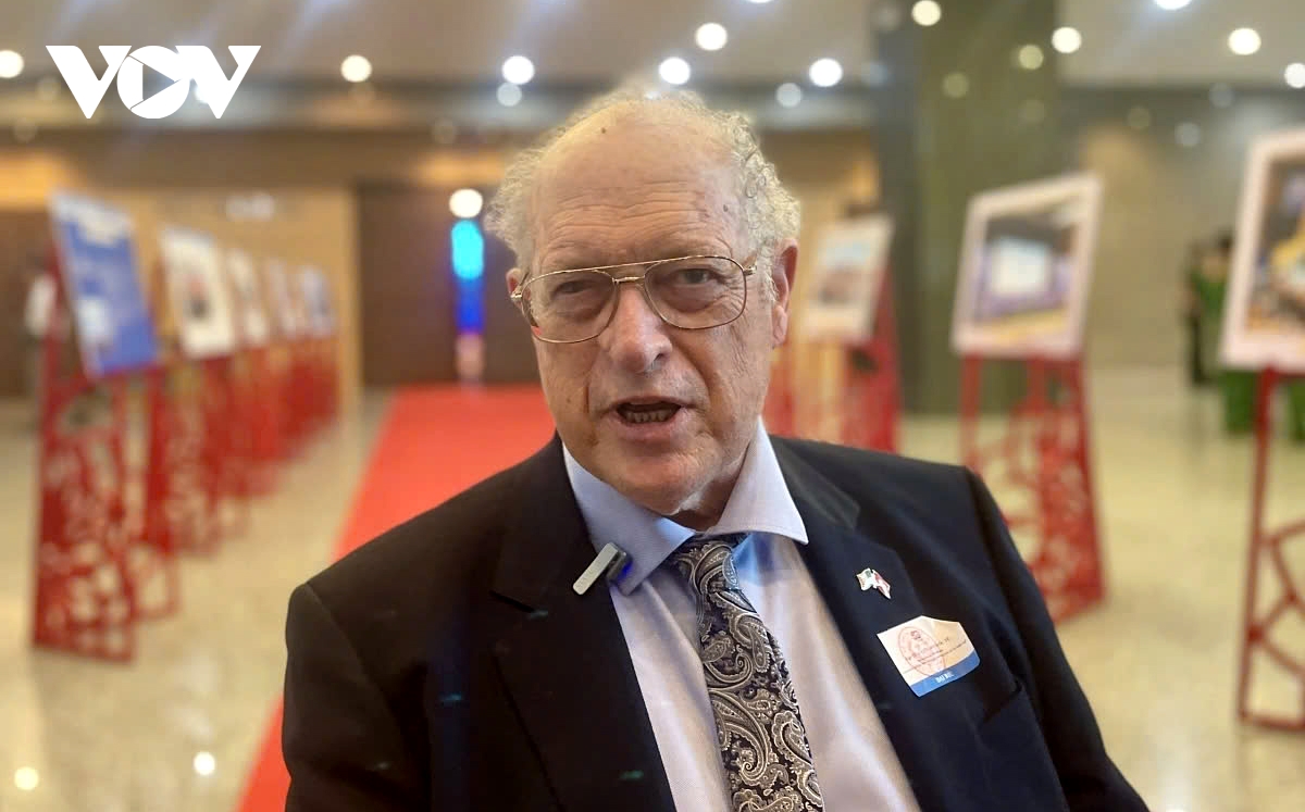 Vietnam can be a trusted mediator on global stage, says American peace activist